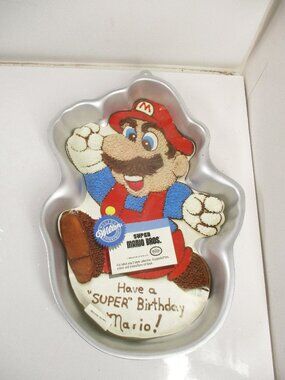 Wilton 1989 Vintage Super Mario Brothers Nintendo of America Cake Pan